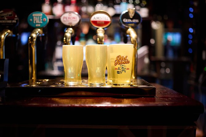 Devour London Historical Pub Tour:Traditional British Food & Ales - Ye Olde Cheshire Cheese and a darker old inn