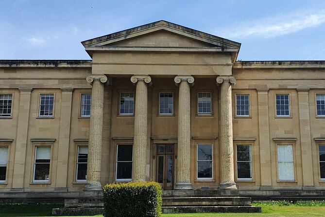 Discovering Cheltenham: A Self-Guided Audio Tour - Royal Crescent and the Georgian town