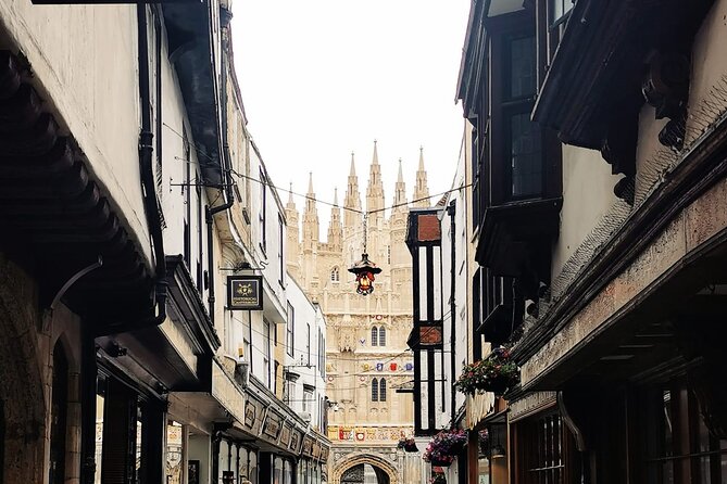 Dover Cruise Ship to Leeds Castle via Canterbury, Villages & back - Chilham, a compact village with two castles