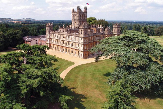 Downton Abbey and Village Small Group Tour from London - Why Bampton makes a smart first stop