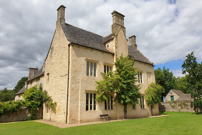 Downton Abbey Day In The Cotswolds Tour - From London to Cogges Manor Farm