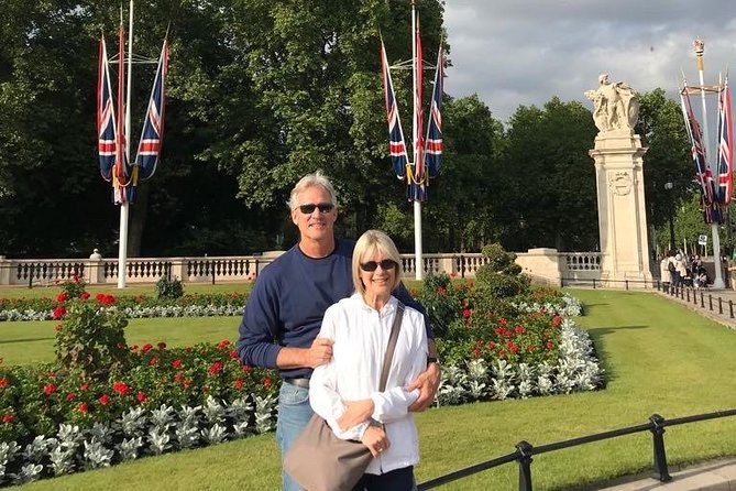 Downton Abbey London Filming Locations: Private Half-Day Tour - Mayfair, Savile Row, and the Lotus Club