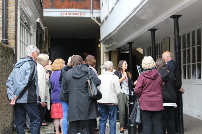 Downton Abbey London Walking Tour - Buckingham Palace area and the Crawleys’ London address