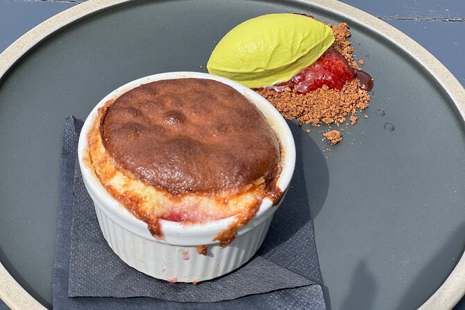 Durham Food Tour - Drinks are included, with a choice at every stop