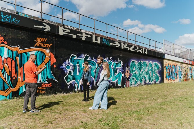 East End London Instagrammable Street Art and Graffiti Tour - Hanbury Street’s enormous bird and upside-down man