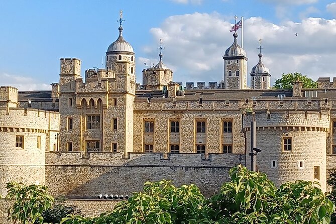 Easy Access Tower of London Crown Jewel Torture and Executions - What this Tower of London tour actually covers