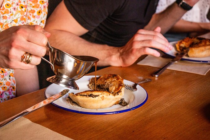 Eating London: Twilight Soho VIP Food & Drinks Tour - Why this Soho food tour works after dark