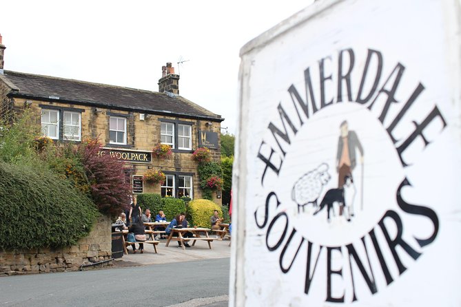 Emmerdale Classic Locations Bus Tour from Leeds - Key points to know before you book