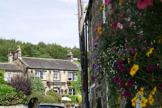 Emmerdale Classic Locations Bus Tour from Leeds - Is the $19 price good value?