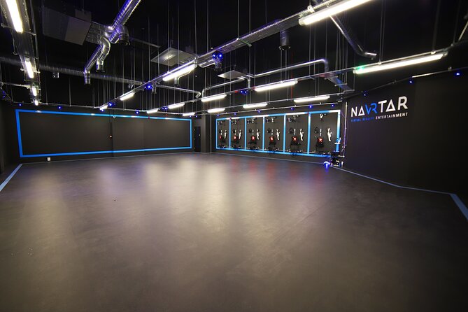 Epic 60 Minute Free-Roam Virtual Reality Experience at Navrtar - The first 30 minutes: multiplayer mini-games