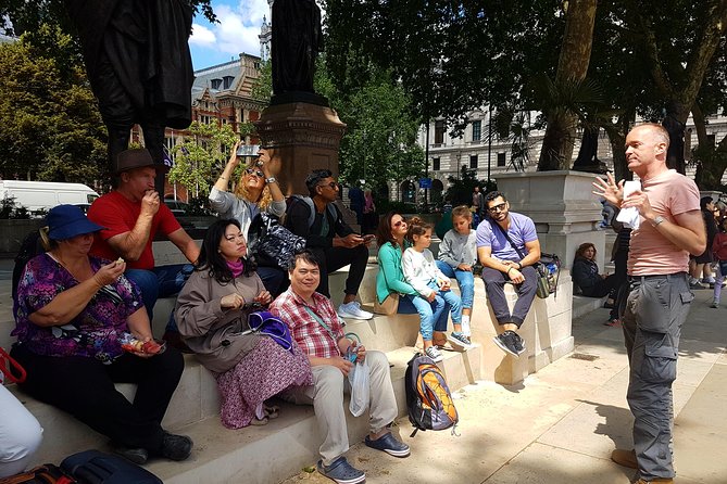 Explore Tower Bridge & London's Top 30 Landmarks Tour - Borough Market and Southwark Cathedral