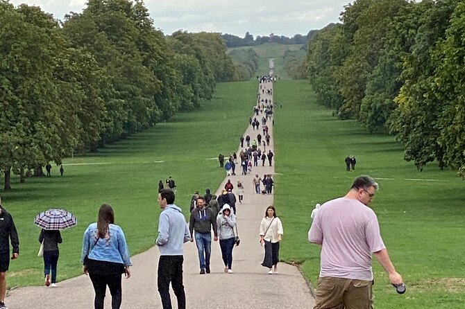 Explore Windsor Castle and Hampton Court Palace - Who should book this experience?