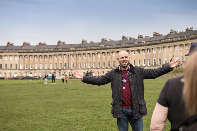 Full-Day Private Tour of Stonehenge and Bath with Pickup - One day, two very different sides of England