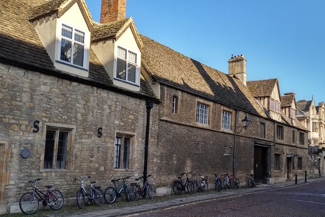 Fun, Flexible Treasure Hunt Around Oxford with Cryptic Clues & Hidden Gems - Bodleian Library gives the route its academic character