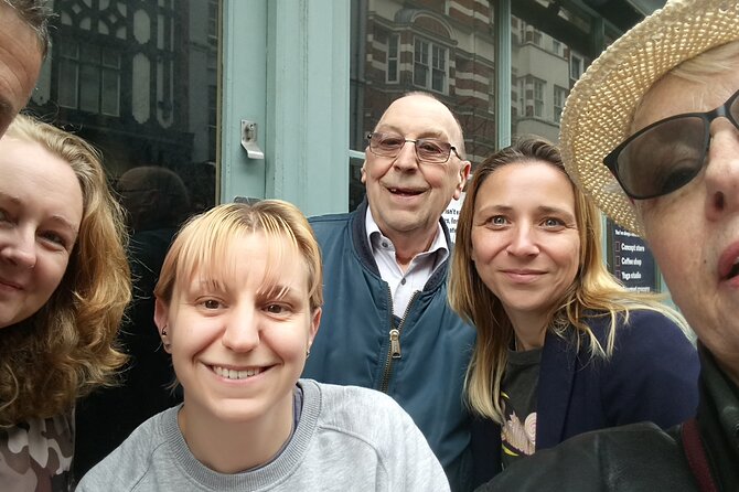 Gangster Tour of Soho - The French House and political connections