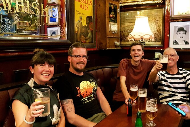 Guided Historic Pub Tour (London) - Five old pubs, one lively London walk