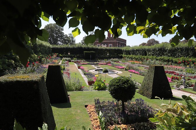 Hampton Court Guided Tour. Full day Access & High Tea - What you can do after tea