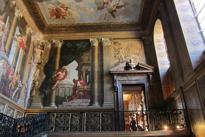 Hampton Court Palace 3hr tour: Henry VIII's & William III's intriguing Palaces - William III’s apartments and a different kind of royal power