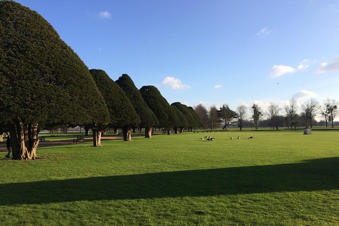 Hampton court palace private tour from London - Timing matters more than the headline duration