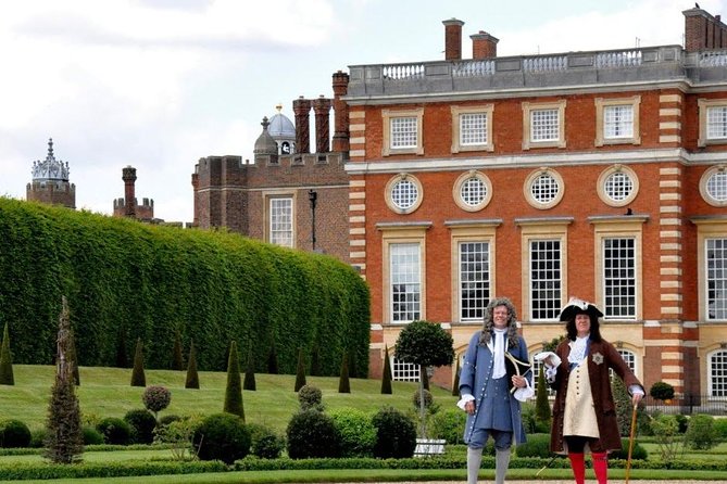 Hampton Court Palace Private Tour - Secrets of Henry VIII - Choosing the right focus for your group