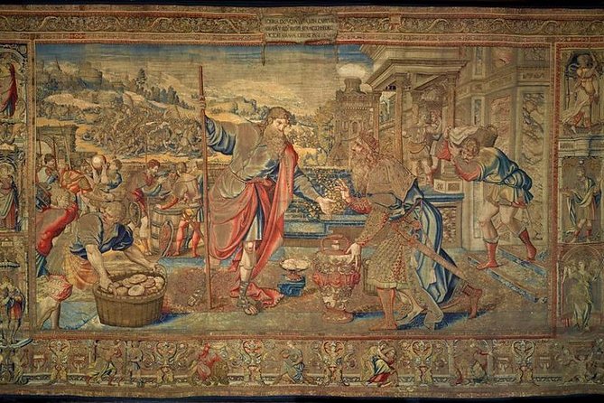 Hampton Court Palace Private Tour - Secrets of Henry VIII - Timing, access, and small practical details