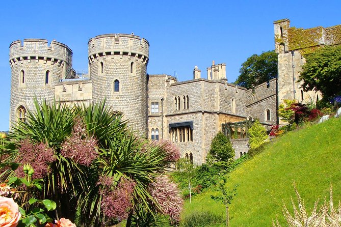 Hampton Court Palace & Windsor Castle Private Car Tour from London - Driver-Guide or Separate Guide and Chauffeur?