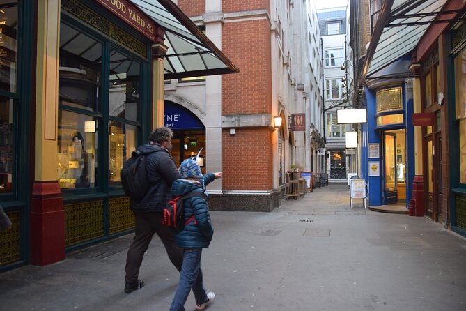 Harry Potter London Small Group Walking Tour - Borough Market and the Knight Bus arrival