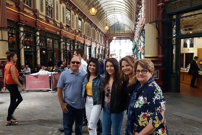 Harry Potter - Private London Taxi Tour - The Leaky Cauldron and ordinary London made magical