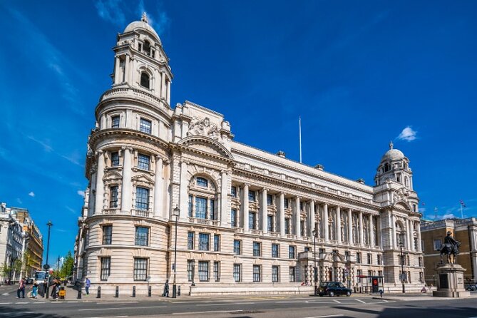 Harry Potter Self-Guided Walking Tour in London - Trafalgar Square and the river route