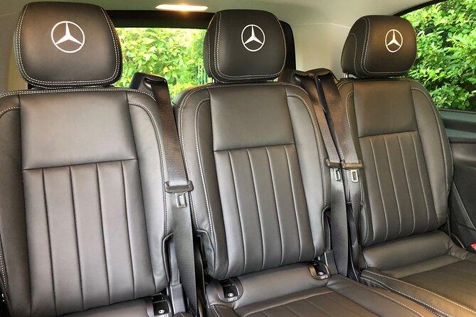 Heathrow Airport to Southampton Private Transfer - A private ride with room to breathe