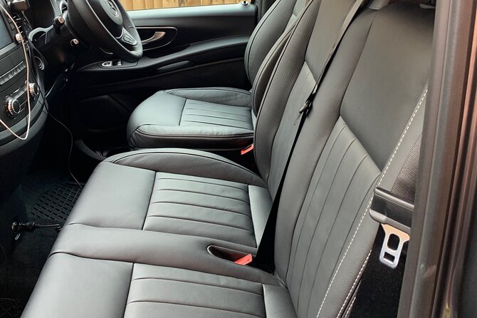 Heathrow Airport Transfer - The minivans and luggage setup