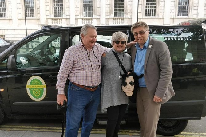 Heathrow Layover Experience: Private Full-Day Black Cab Tour - St. Pauls, Shakespeares Globe, and the South Bank