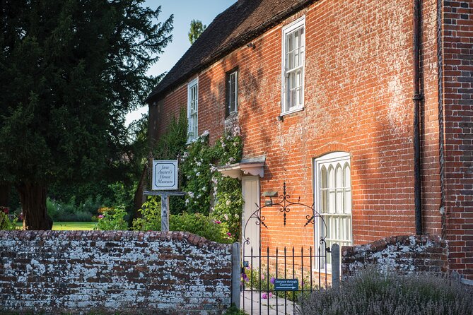 Heathrow to Southampton Private Transfer - Price, group size, and real value