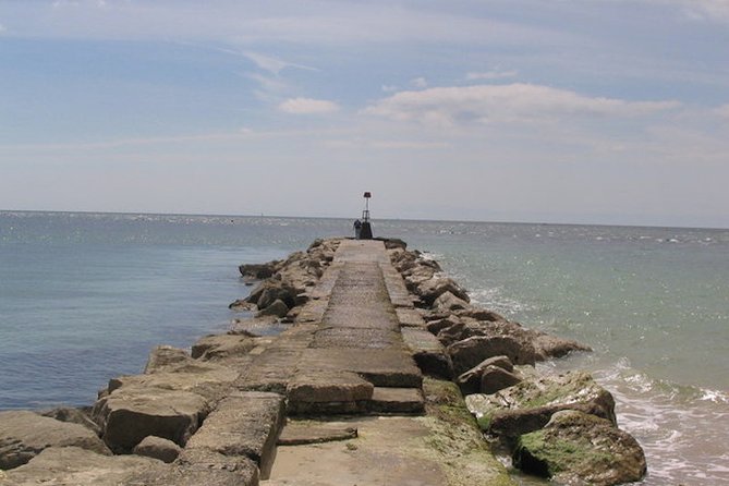 Hengistbury Head: A Self-Guided Audio Tour - How the VoiceMap app shapes the experience