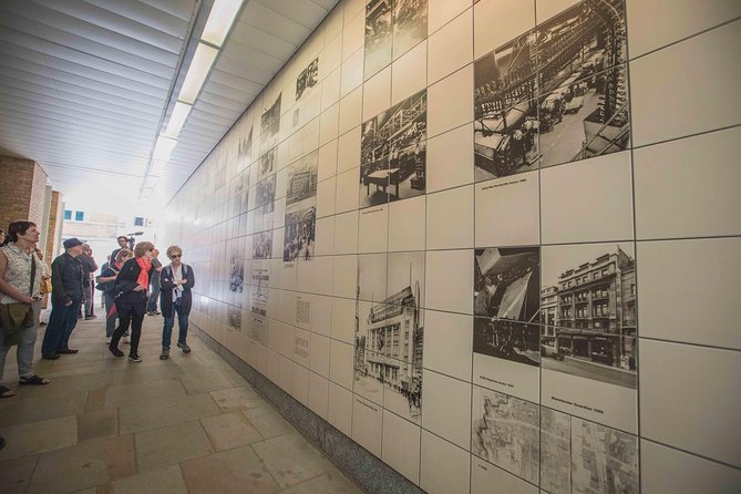 Hidden London Walking Tour - Starting at Temple Station and entering the Temple area