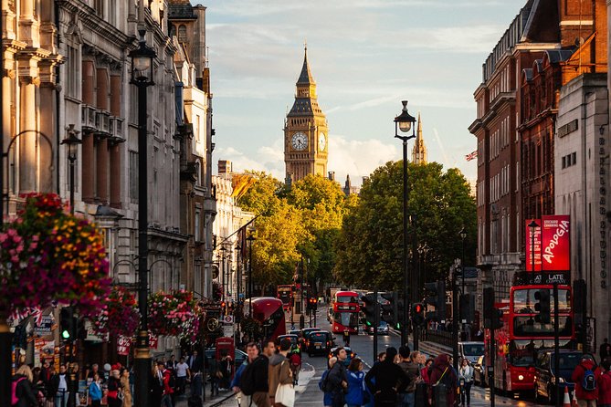 Highlights & Hidden Gems With Locals: Best of London Private Tour - Trafalgar Square and St. Martin-in-the-Fields