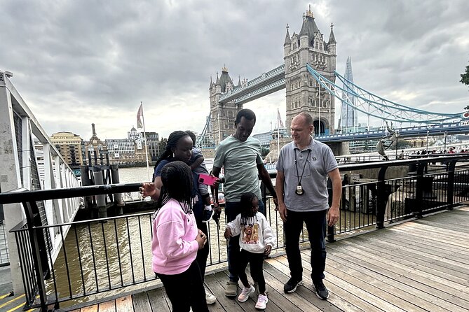 Highlights of London Private Guided Taxi Tour - Houses of Parliament and Big Ben