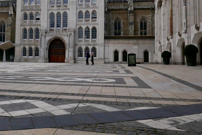 Highlights of Old London Town: Walking Tour of the Square Mile - Finishing beside St. Pauls Cathedral