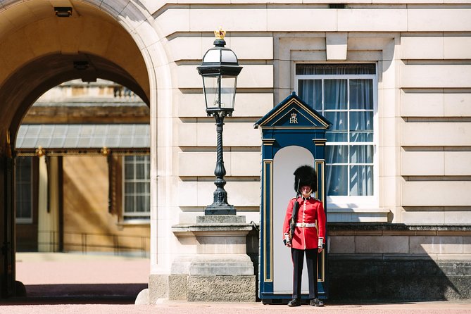 Highlights of Royal London Bike Tour including Hyde Park - Guides make or break the experience