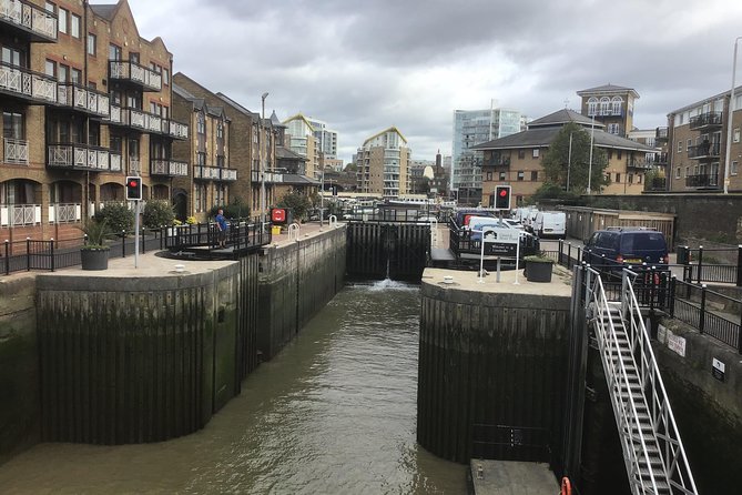 Historic walk of East Londons Wapping Docks and its famous Pubs - Finishing beside Tower Bridge and St Katharine Docks