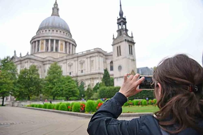 Iconic London Landmark Photography City Tour - Starting beside Big Ben at Westminster Station