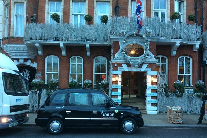 In Jack The Ripper Footsteps: Private Black Cab Tour in London - Guildhall Art Gallery and London folklore