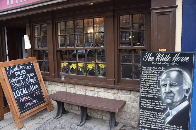 Inspector Morse, Lewis and Endeavour Oxford Walking Tour - The White Horse Pub and the idea of a Morse stop