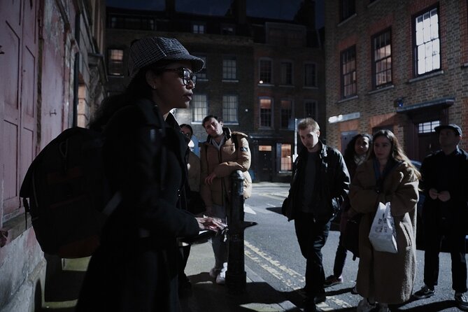 Interactive Jack the Ripper Night Walk: London's Murder Mystery - Why Whitechapel works after dark