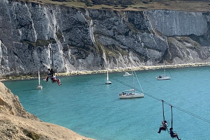 Isle of Wight - Day Tour from Brighton - Godshill, thatched cottages, and lunch