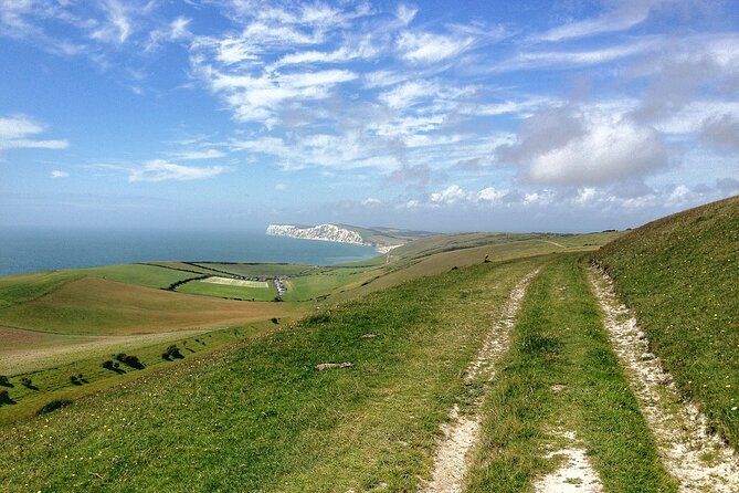 Isle of Wight Tour App, Hidden Gems Game and Big Britain Quiz (7 Day Pass) UK - What you can expect at the map pins