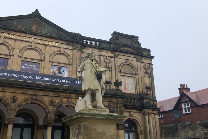 J & M York City Walking Tours - St Cuthbert’s Church and the Devil’s Door