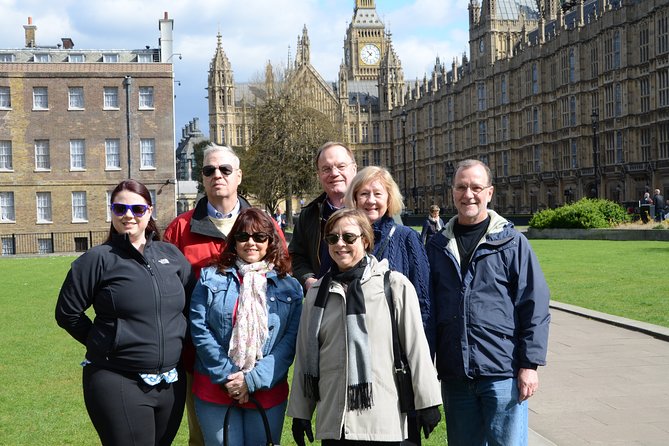 James Bond Ultimate Spy Taxi Tour - A private taxi route through Bond’s London
