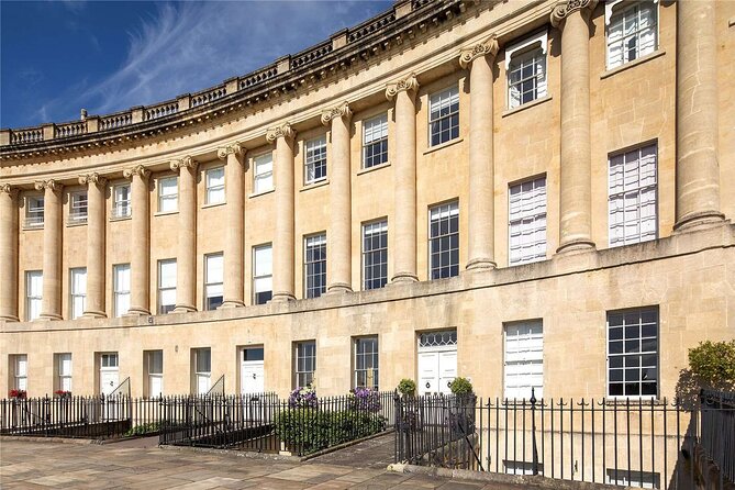 Jane Austen Self-Guided Audio Walking Tour in Bath - Assembly Rooms, dances, Dickens, and Austen