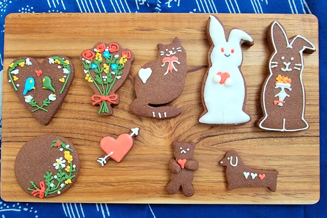Kew Biscuit Decorating Class for Adults - Starting with biscuits, icing, and simple ingredients